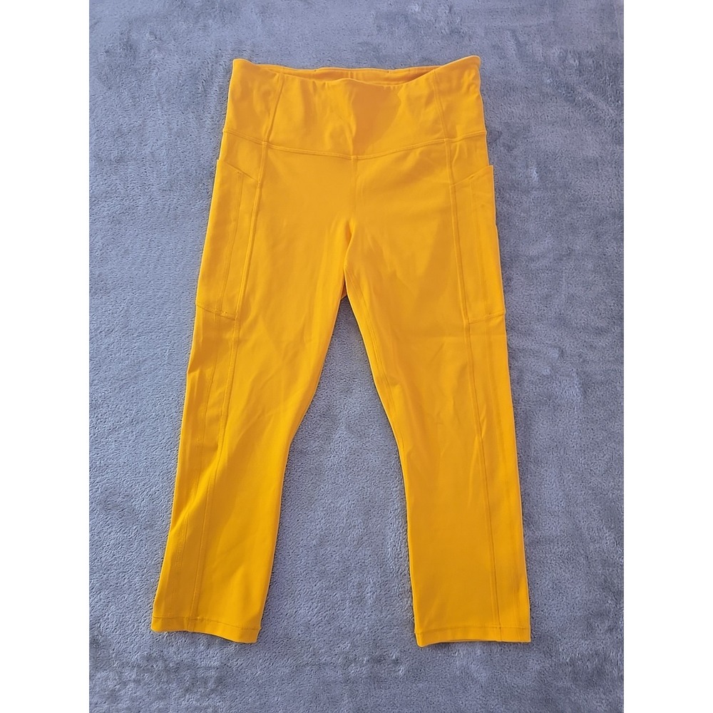 Athleta‎ Women's Stash II Capri Legging Size Medium Solid Yellow